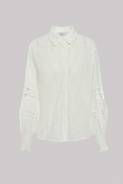 Shirt with broderie