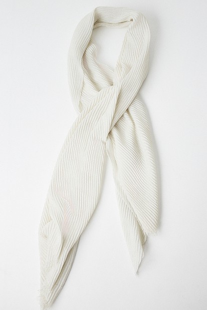 Lurex pleated scarf