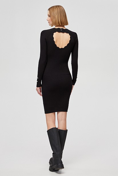 Ribbed dress with back cut out