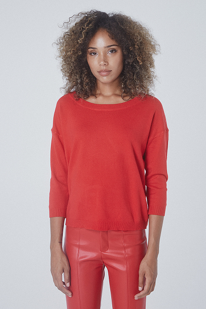 Basic sweater with 3/4 lenght sleeves