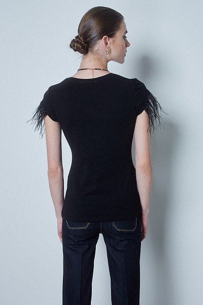 T-shirt με στάμπα και φτερά