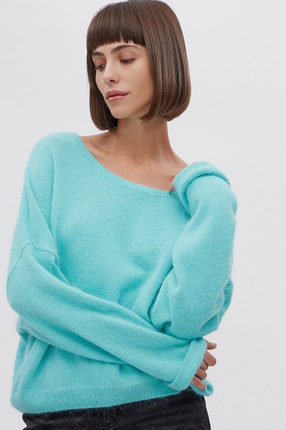 Пуловер със свободна кройка