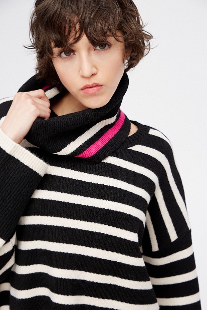 Striped sweater with removable turtleneck
