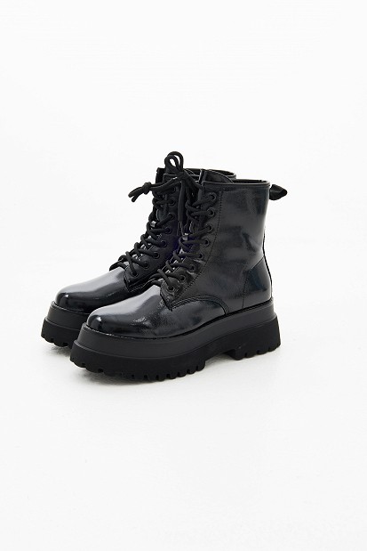Rubberised lace-up boots