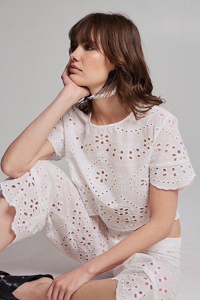 Cropped top with cutwork and stras