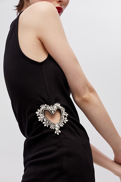 Blouse with bejeweled cut out