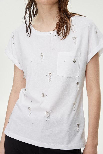 Shortsleeve blouse with beads