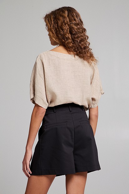 Shortsleeve linen blouse