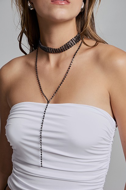 Chocker necklace with long chain