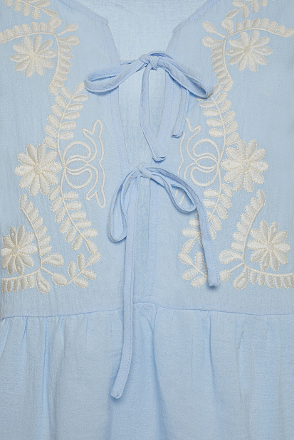 Embroidered blouse with short sleeves and self tie