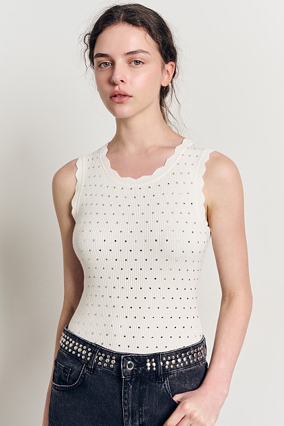 Sleeveless ribbed top with rhinestones