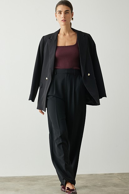 Sleeveless rib top with rhinestones