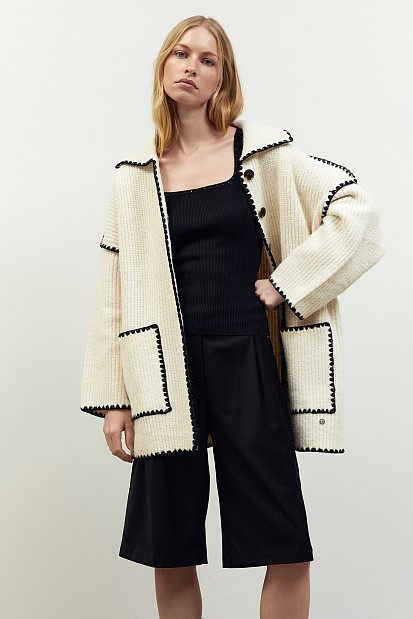 Sleeveless rib top with rhinestones