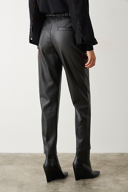 Δερματίνη παντελόνι με ζώνη