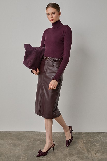 Midi leather look skirt with belt