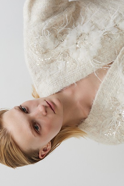 Knitted cardigan with beads and tulle