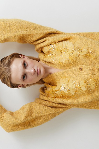 Knitted cardigan with beads and tulle