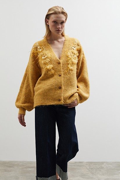Knitted cardigan with beads and tulle