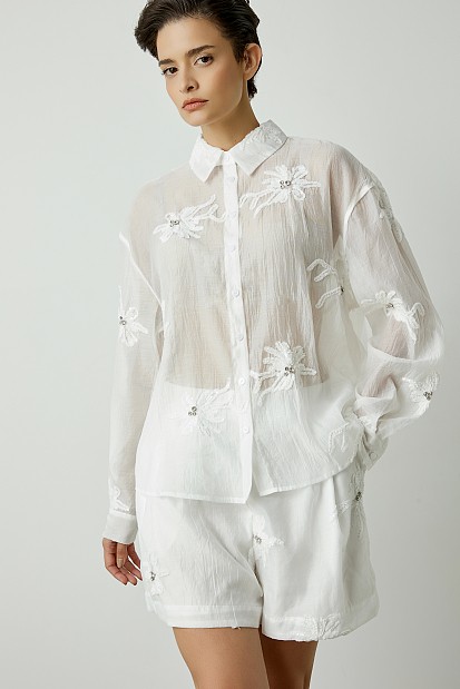 Ημιδιάφανο κεντητό πουκάμισο