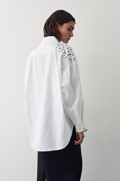Shirt with applique rhinestones