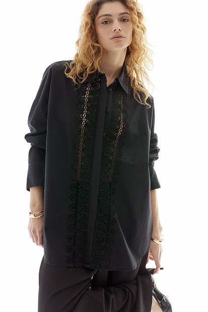 Oversized broderie shirt