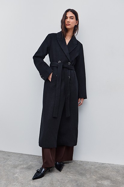 Μακρύ παλτό με κουμπιά