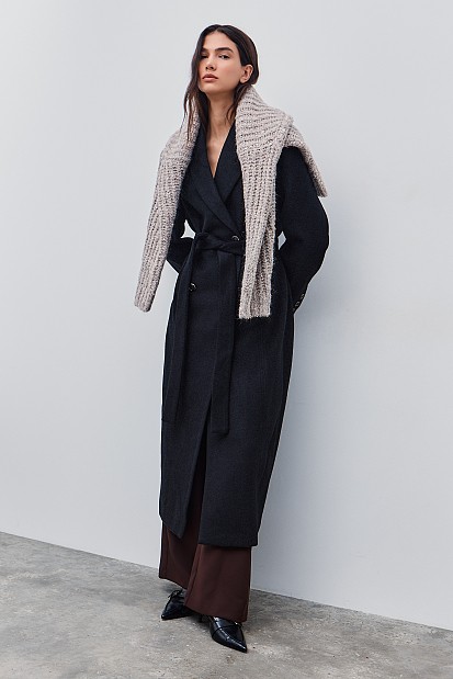 Μακρύ παλτό με κουμπιά