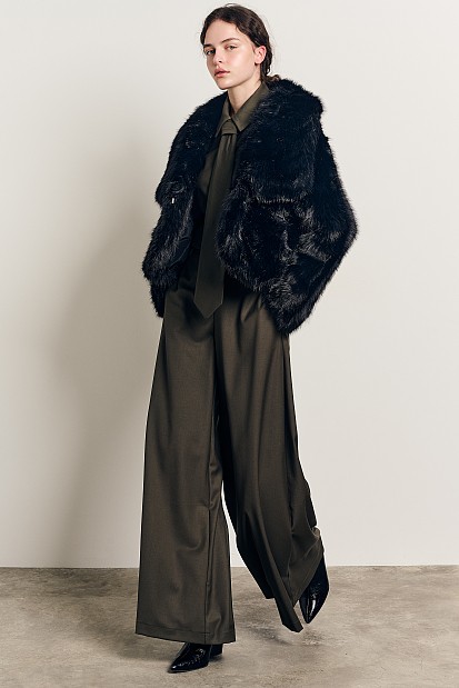 Κοντή συνθετική γούνα