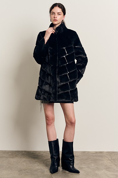 Longline faux fur with collar