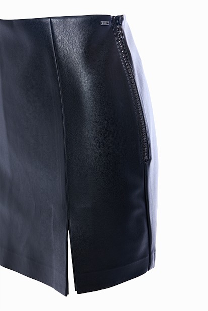 Leather look skorts