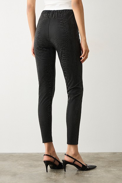Leggings with snake print