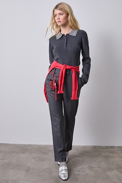 Sweater with rhinestones on the collar