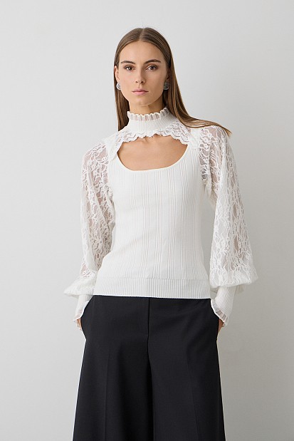 Cut-out sweater with lace