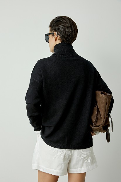 Oversized sweater with turtleneck