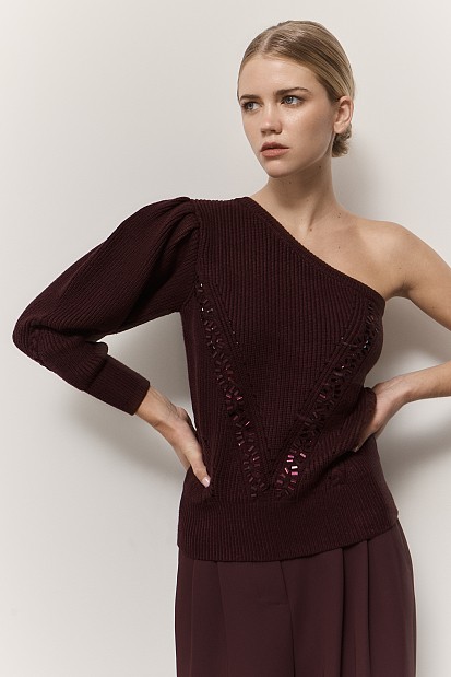 Sweater with one shoulder