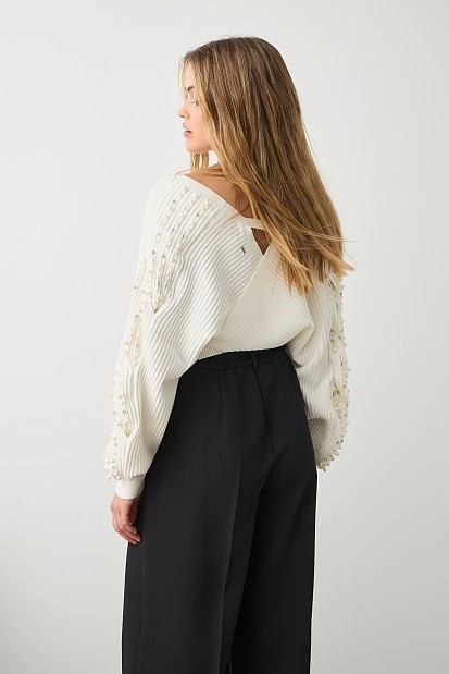 Wrap sweater with beads