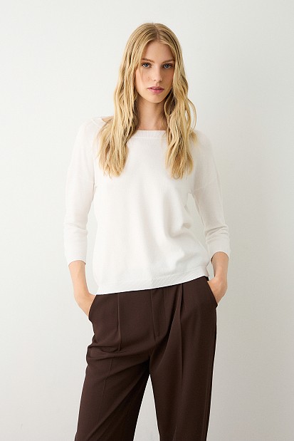 Sweater with 3/4 sleeves