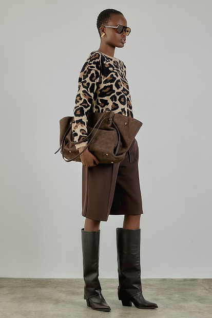 Leopard sweater with rhinestones