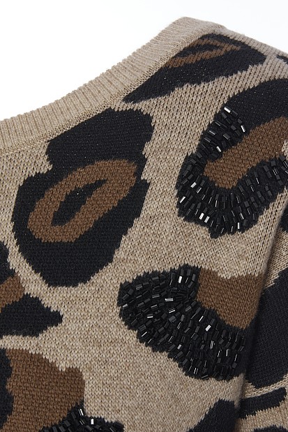 Leopard sweater with rhinestones