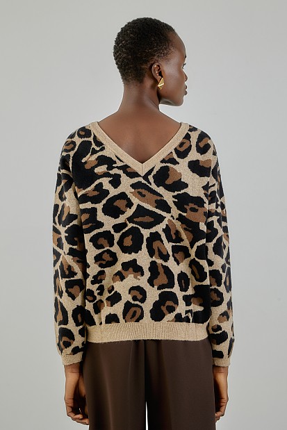 Leopard sweater with rhinestones