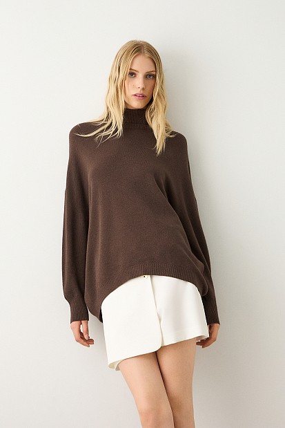Oversized sweater with turtleneck