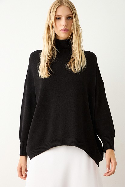 Oversized sweater with turtleneck