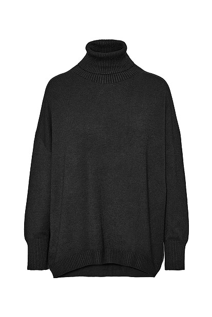 Oversized sweater with turtleneck
