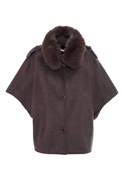 Cape with furry collar