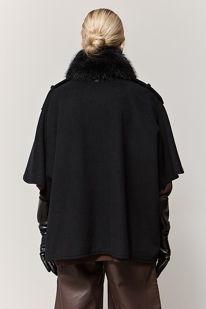 Cape with furry collar