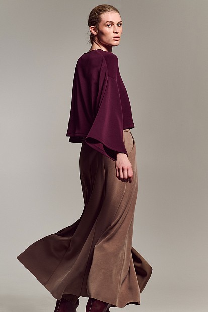 Blouse with wide sleeves