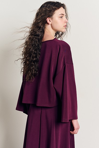 Blouse with wide sleeves