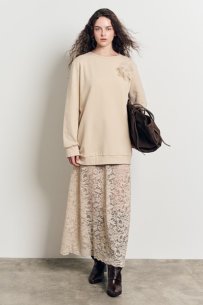 Maxi dress sweatshirt with lace