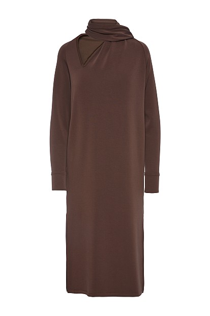 Maxi dress with scarf