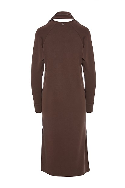 Maxi dress with scarf